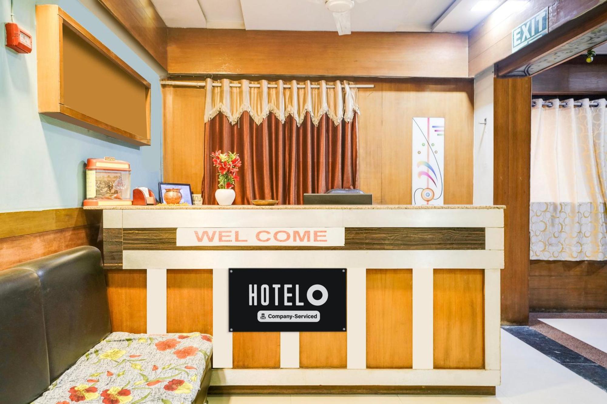 Hotel O Vanya Palace Ahmadábád Kültér fotó