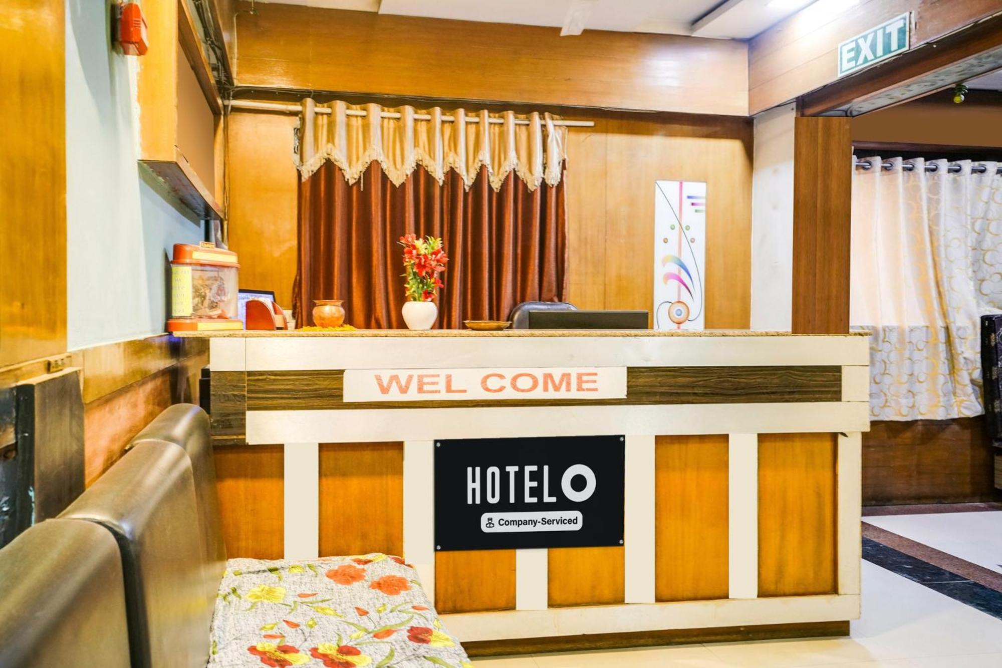 Hotel O Vanya Palace Ahmadábád Kültér fotó